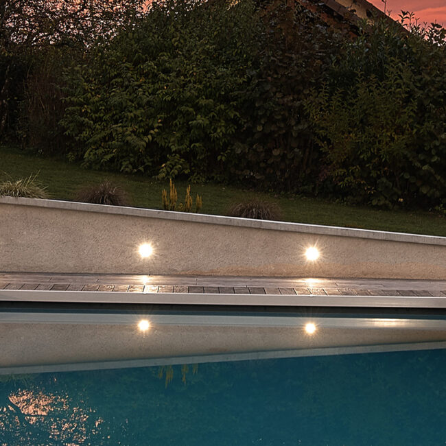 Piscine connectée : la révolution du confort et de la gestion intelligente par Piscine Week-End