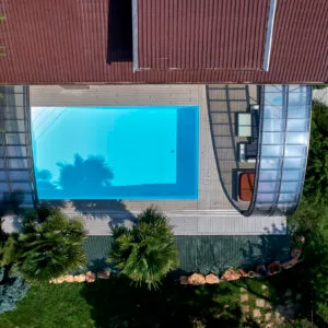 Abri haut mural sur mesure mobile, piscine de 9x5m