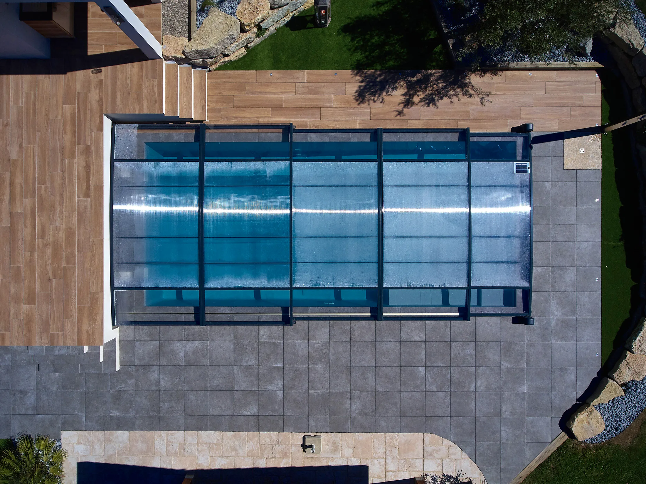 Abri extra-plat motorisé Concept Outdoor