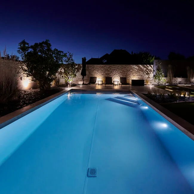 Piscine enterrée ou semi-enterrée : notre savoir-faire à votre service.
