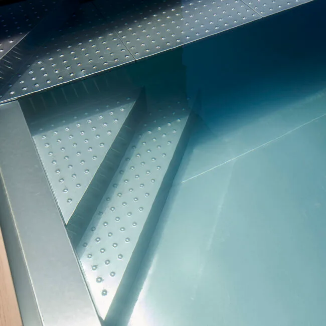 Les piscines en inox : la solution moderne, durable et esthétique