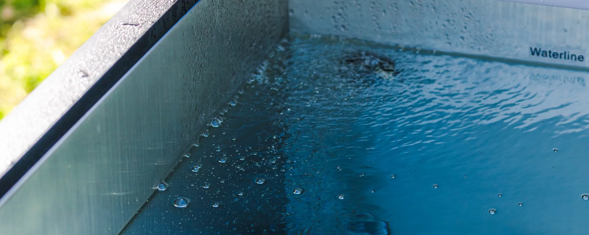 Bain froid moderne en extérieur