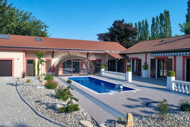 couloir de nage avec abri