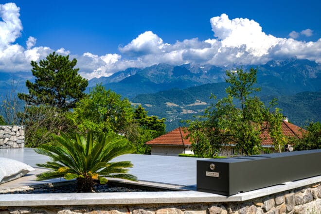 La couverture de piscine 4 saisons la plus performante du marché