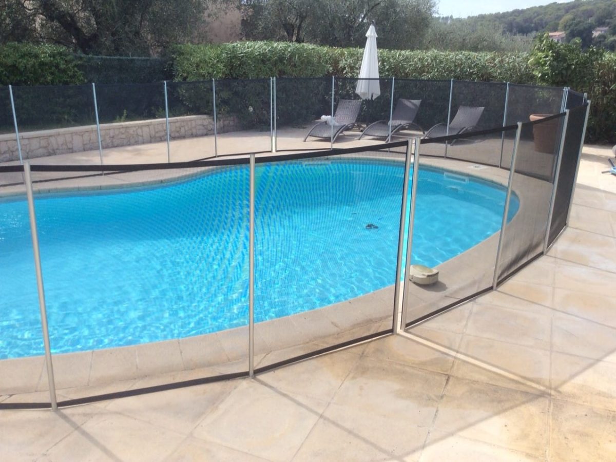 Barrière de protection pour piscine