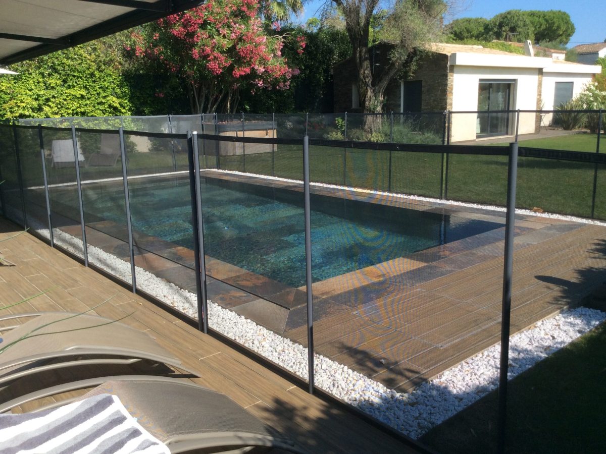 Barrière de protection pour piscine