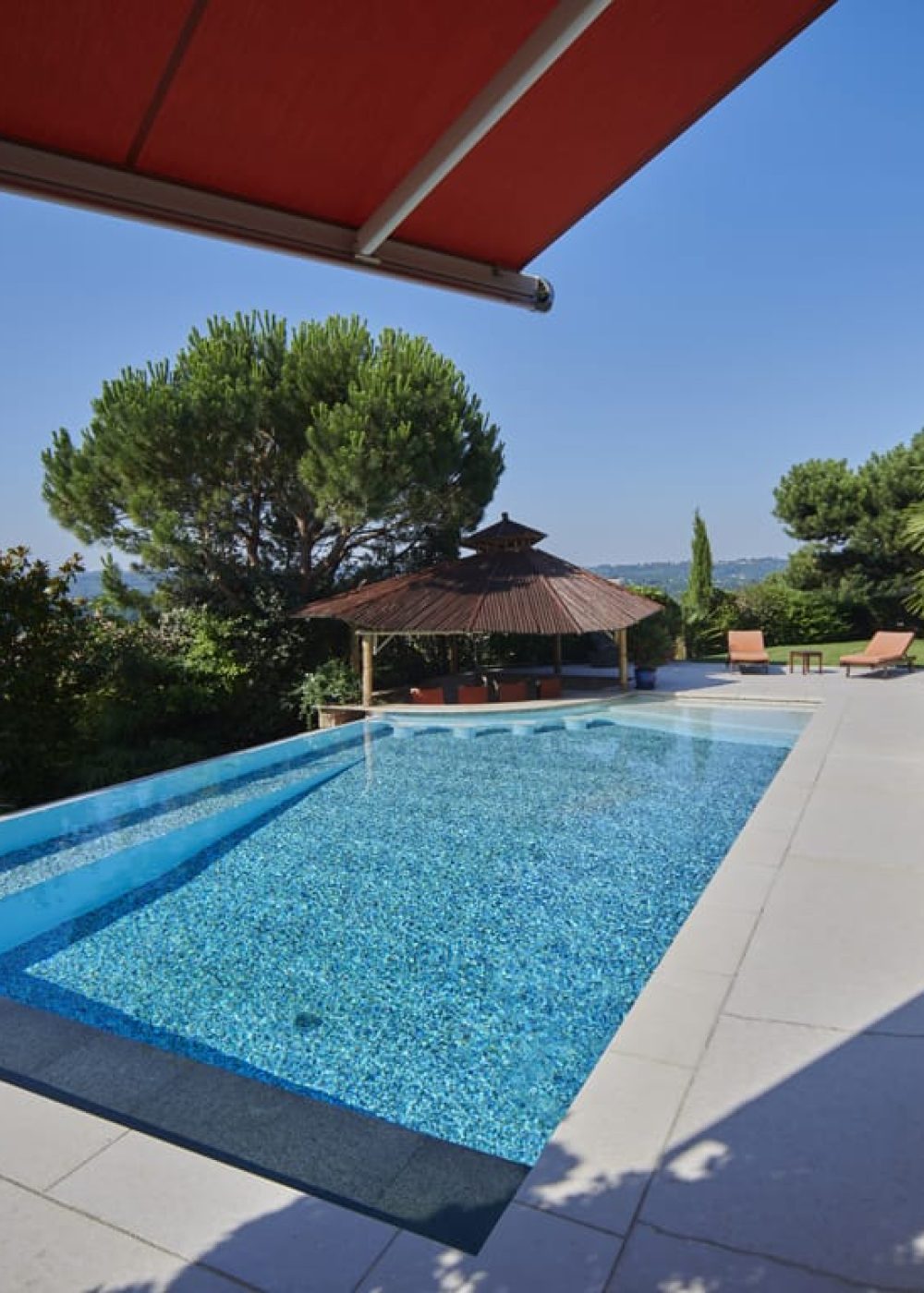 Piscines lagon à débordement à Bourgoin-Jallieu