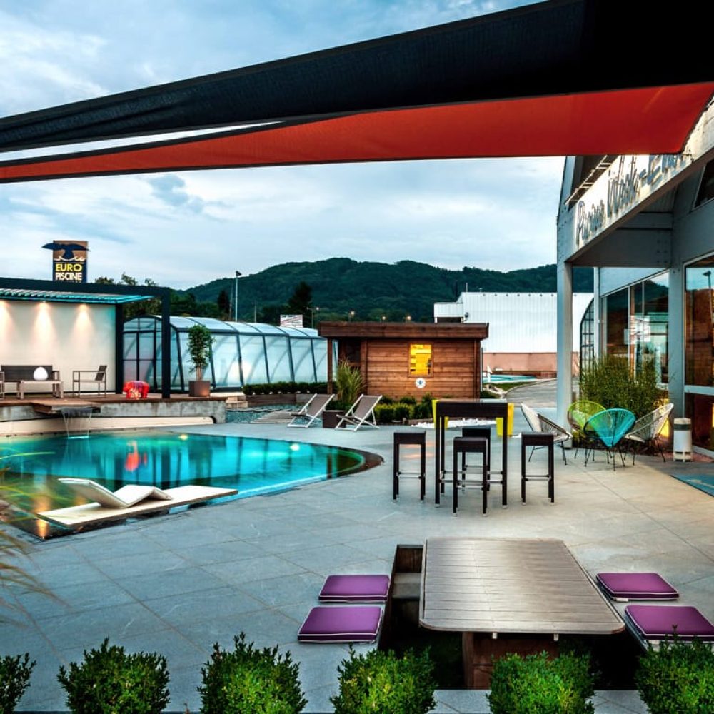 Piscine miroir à débordement sur mesure en Isère (38)