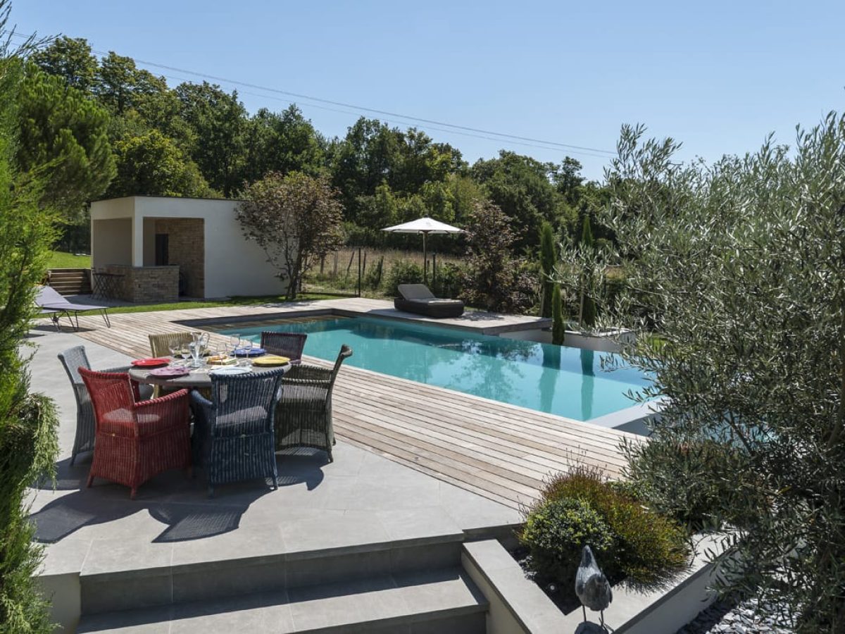 Piscine miroir à débordement sur mesure en Isère (38)