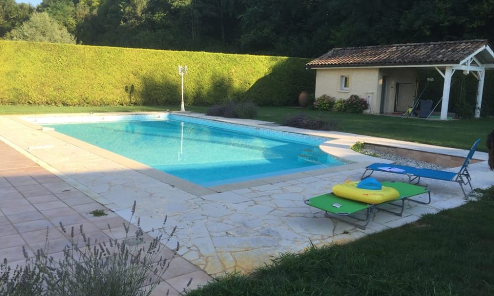 Rénovation d'une piscine extérieure en Isère (38)