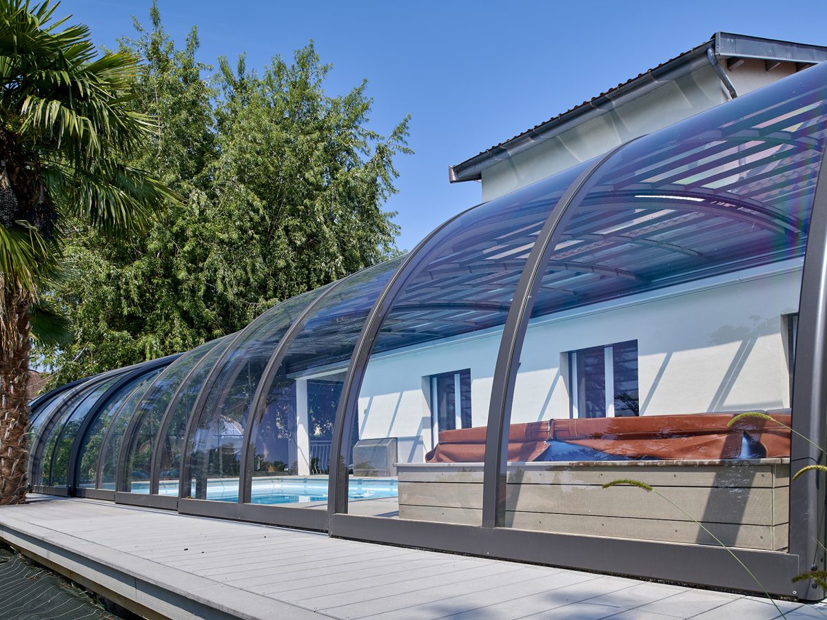 Abri haut mural sur mesure mobile, piscine de 9x5m