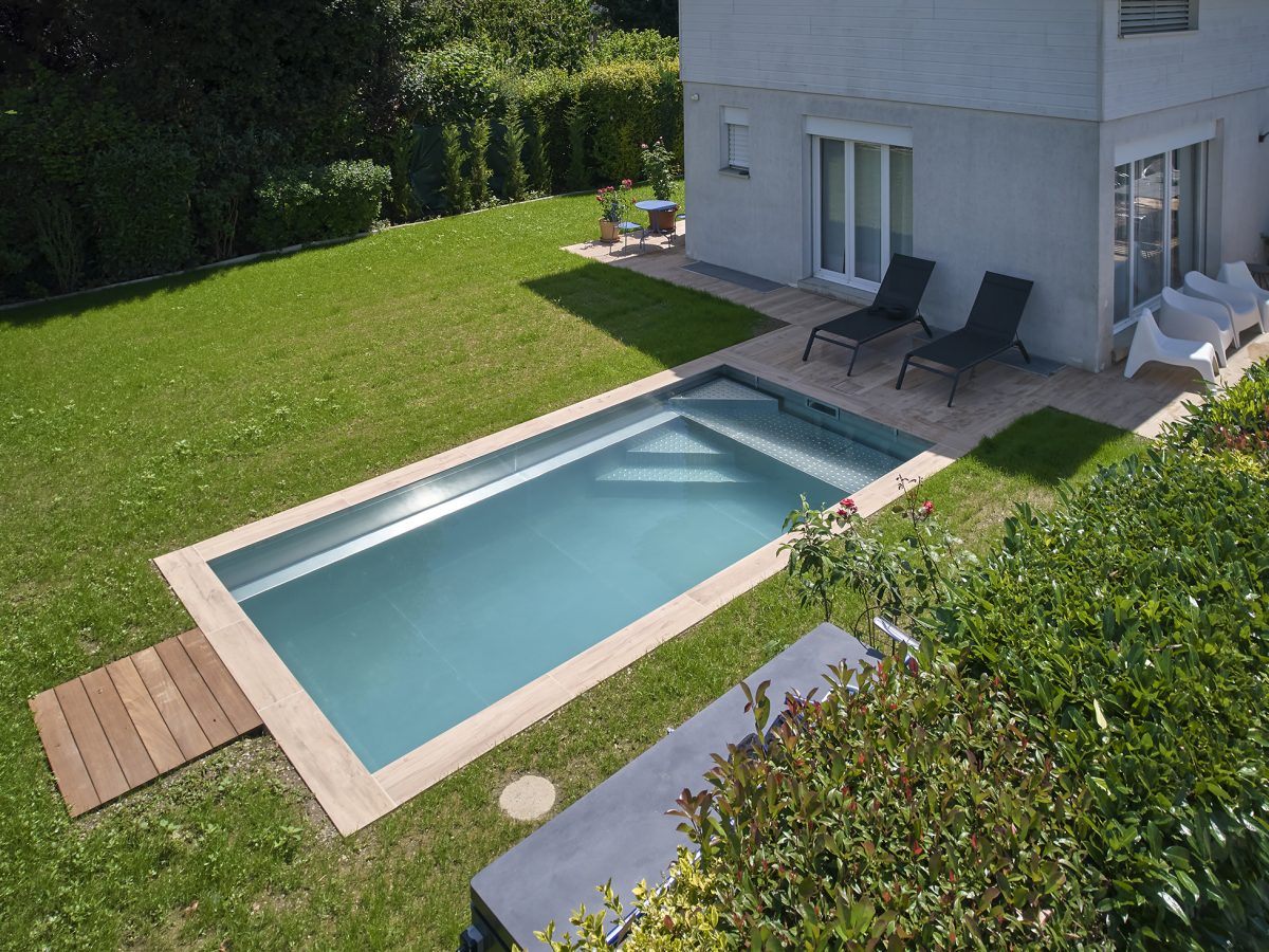 Piscine extérieure en inox