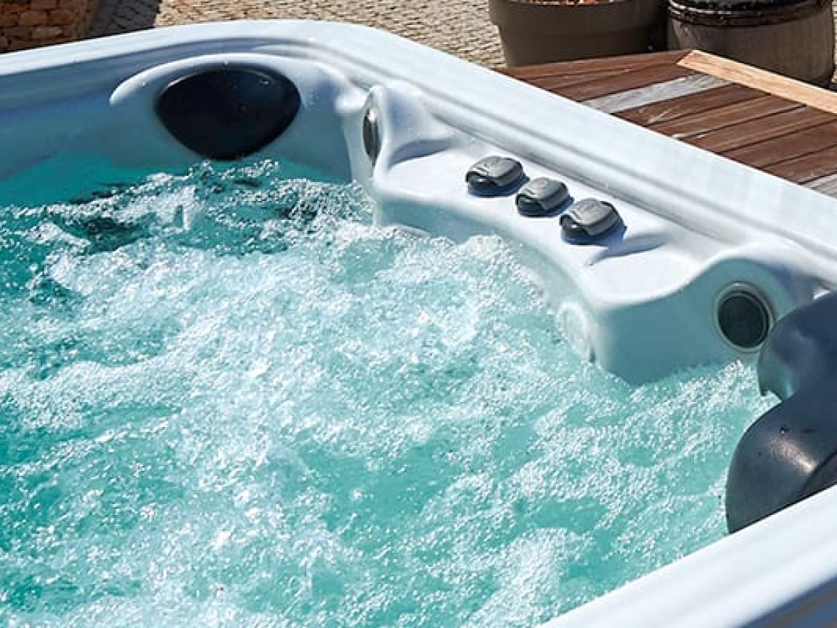 Spa jusqu'à 5 places en Isère (38)