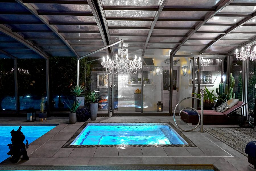 Transformation d'une piscine Luxe et construction d'un spa avec abri sur mesure